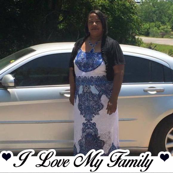 Meet your Posher, Devona - Picture 1 of 1